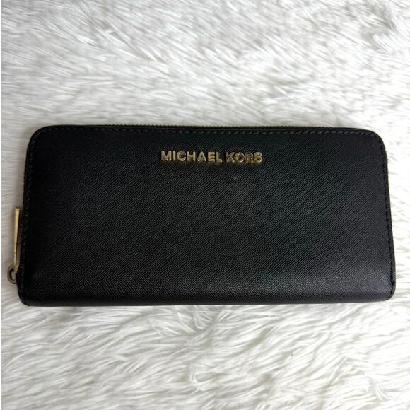 Michael Kors Black Zip Around Wallet - Picture 1 of 9